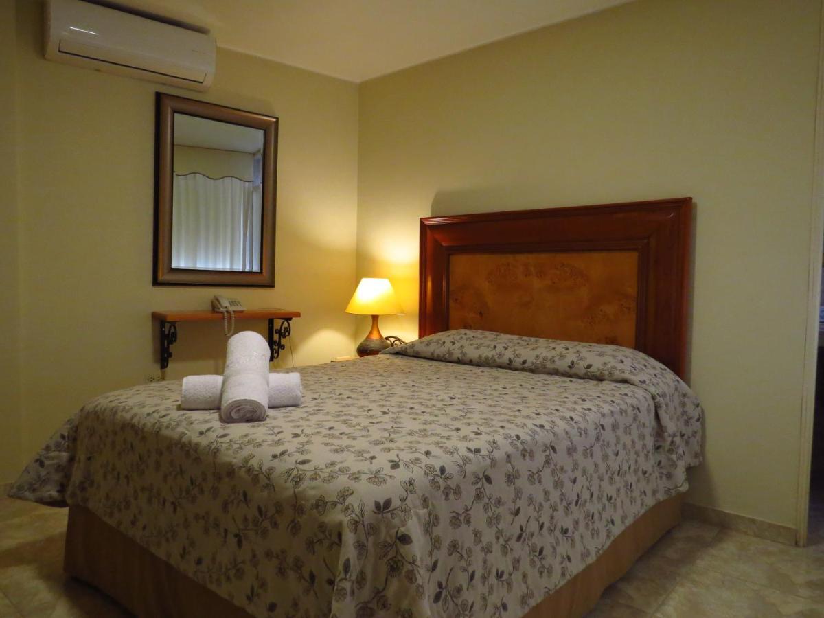 Hotel Las Flores Ica Kültér fotó