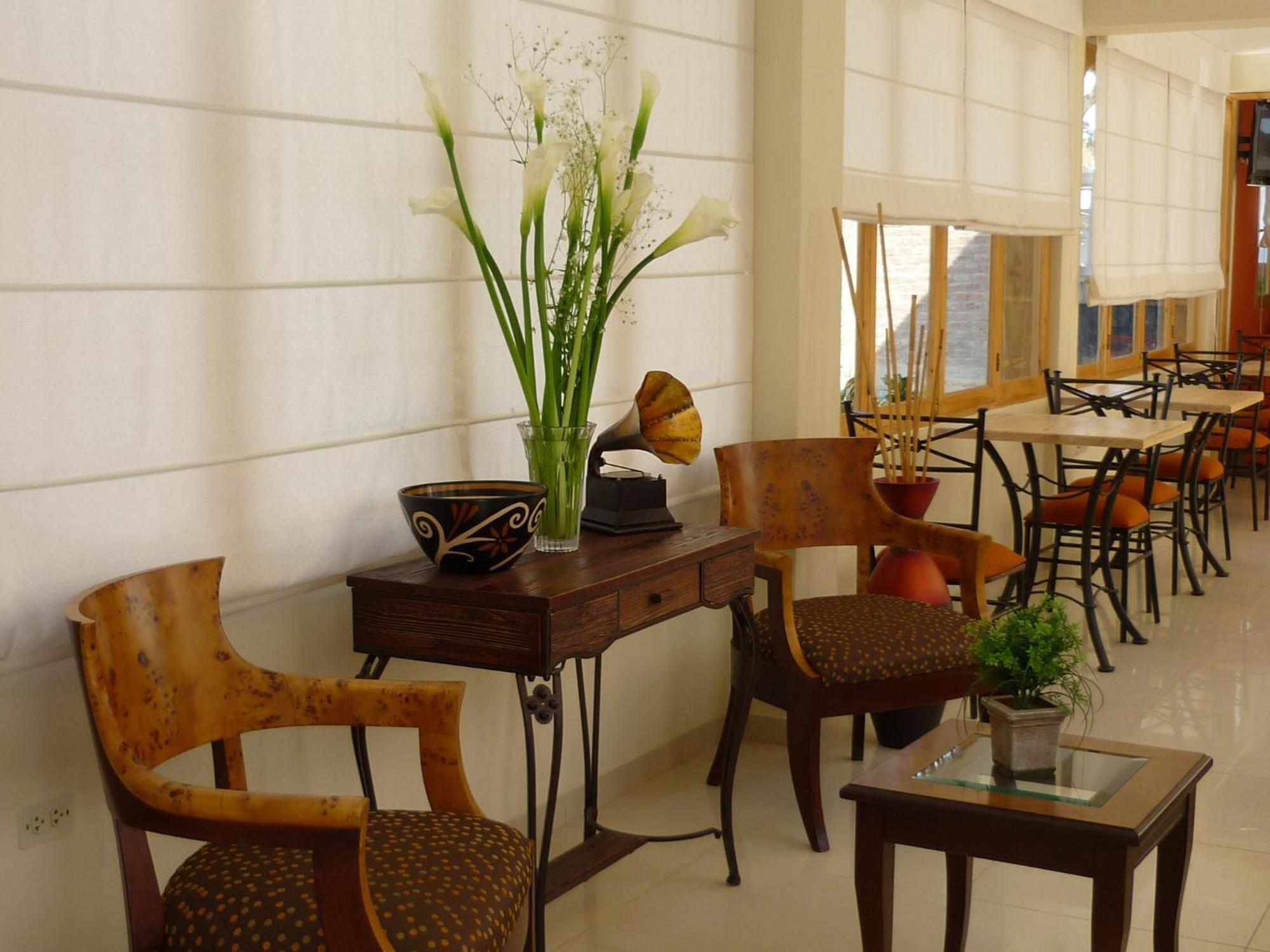 Hotel Las Flores Ica Kültér fotó