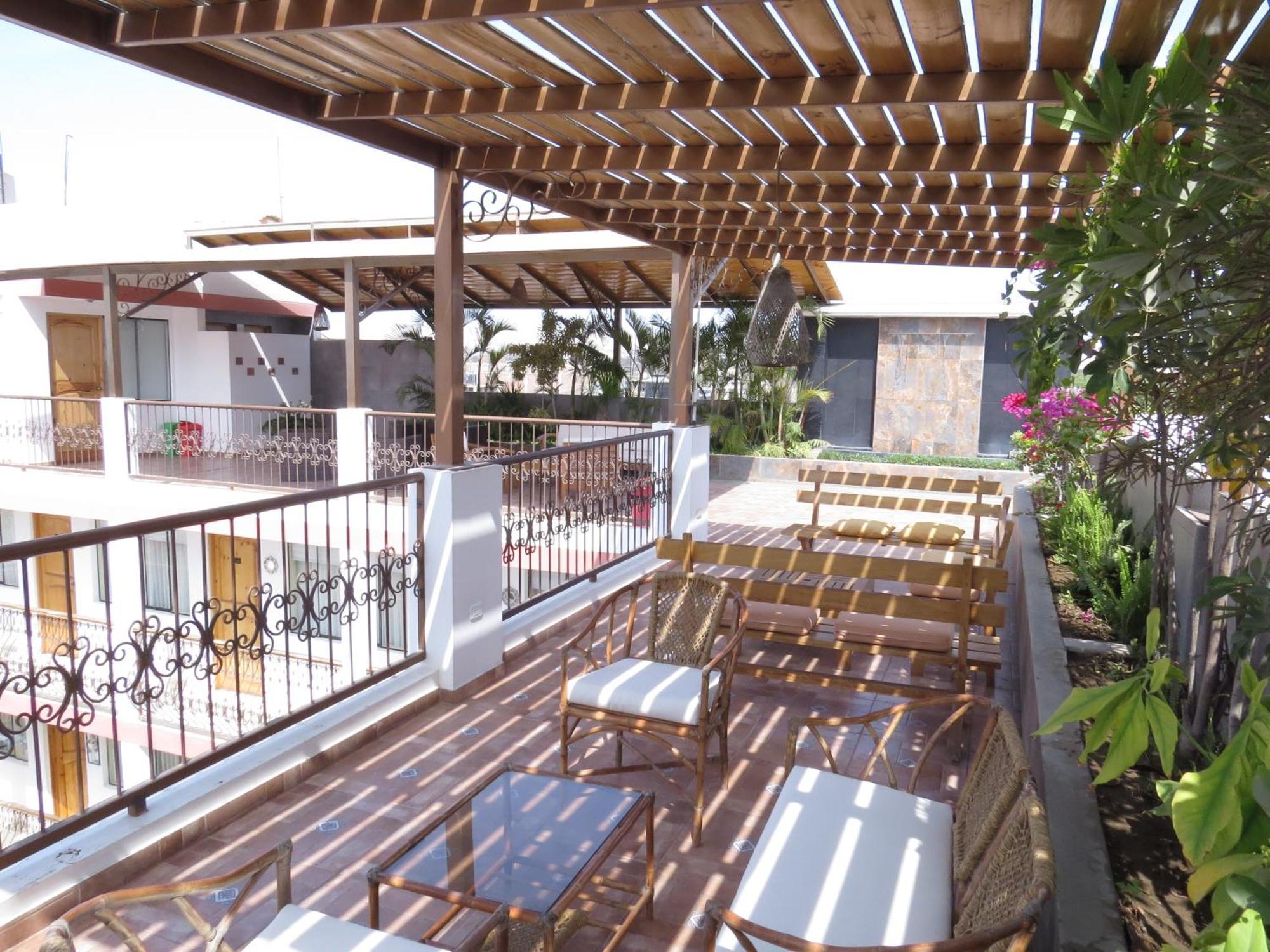 Hotel Las Flores Ica Kültér fotó